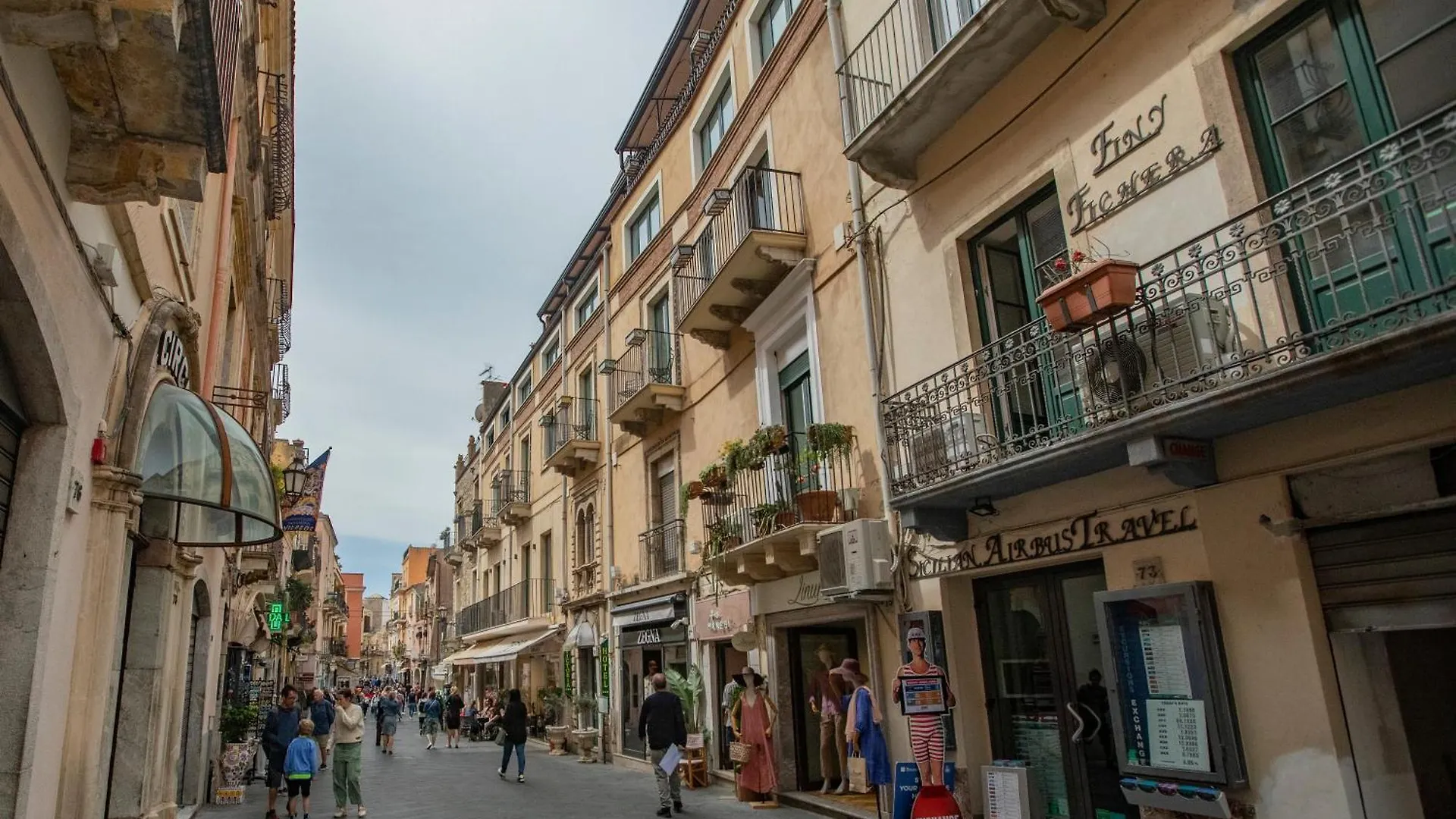 Apartamento City Center, Completely Renovated, Historical Taormina